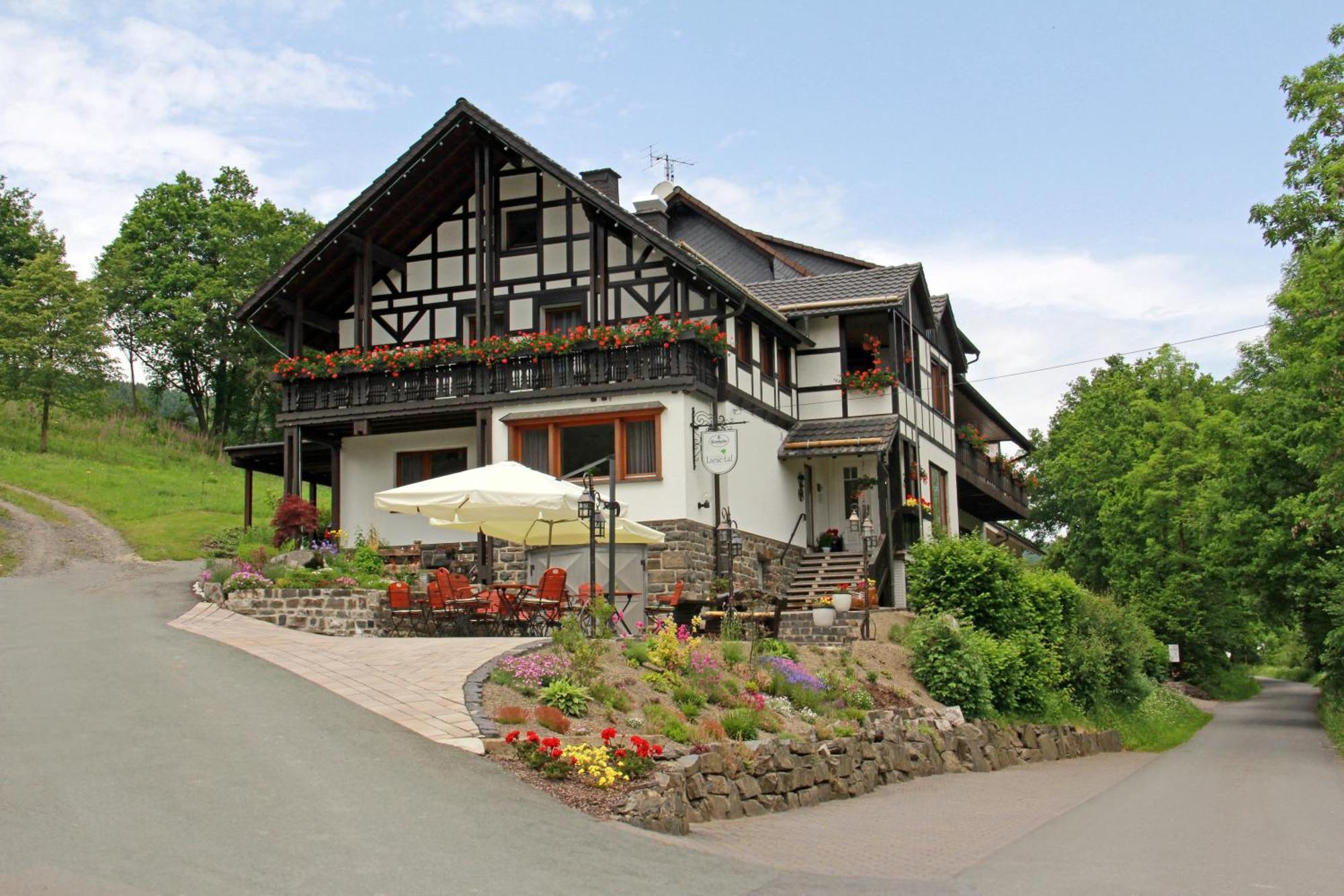 Landidyll Landhaus Liesetal Hallenberg Ngoại thất bức ảnh